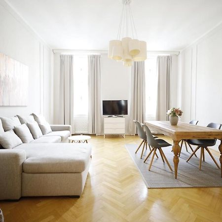 Heymi Apartments Karlsplatz Vienna Exterior photo